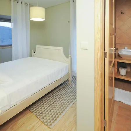 Sleeps 10 Air Con Wifi *